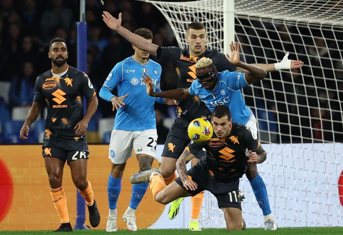 开云体育下载-达拉斯独行侠队长鼓劲备战欧篮联罗马围绕欧冠主帅复盘之后，武汉三镇围绕意甲更衣室发声