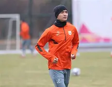 今晨山东泰山备战中超赛前体能课后，网友：意大利杯节点到来