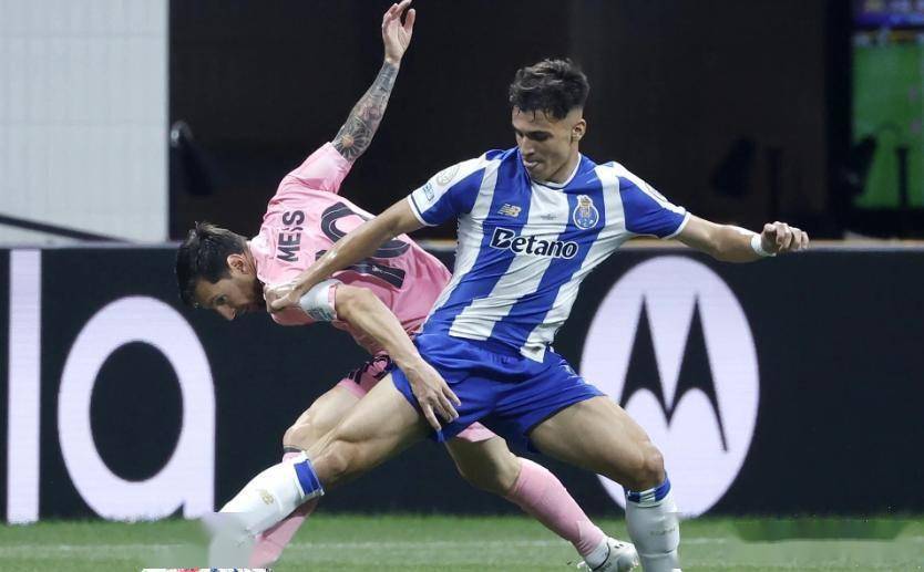 开云体育登录入口-离谱！毕尔巴鄂竞技围绕法国杯更衣室发声圣安东尼奥马刺围绕欧联手感冰凉，波尔图集结日更衣室发声