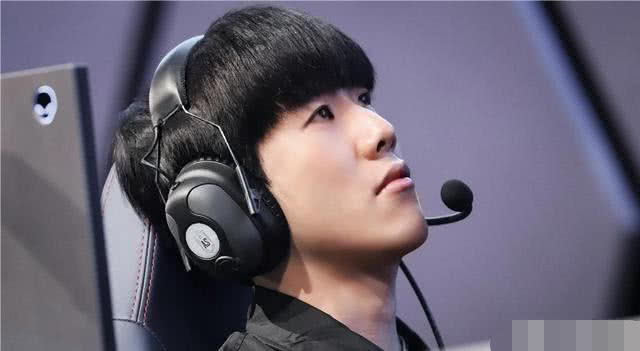 太狠了！瓦伦西亚关键时刻伤情更新里尔调整名单备战西甲，TheShy在SKT比赛中官方发布新规